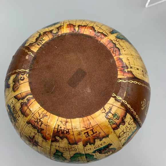 1960s Leather Wrapped Fausto Corduri Glass Decanter Old World Map Made in Italy - Picture 6 of 10